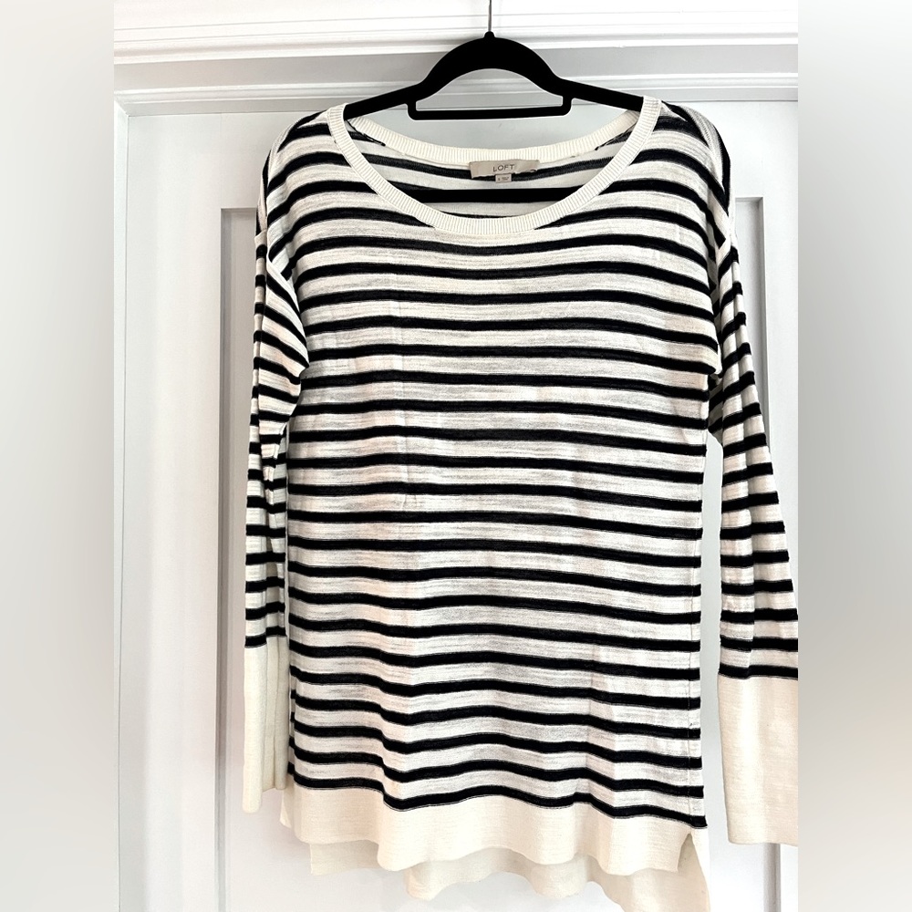 Ann Taylor Loft light sweater
